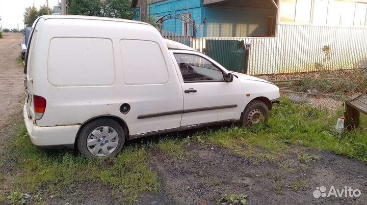 Volkswagen Caddy 1.4 МТ, 1998, 300 000 км