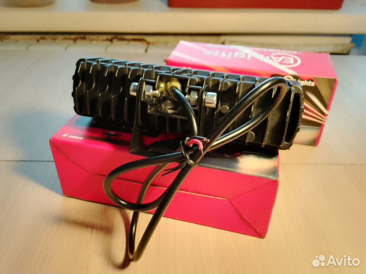 Светодиодные фары универсальные