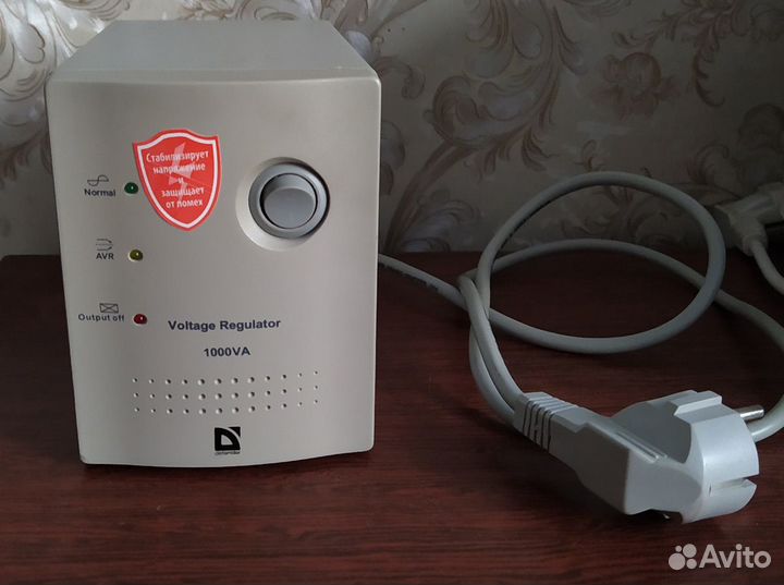 Стабилизатор напряжения Defender AVR Real 1000VA