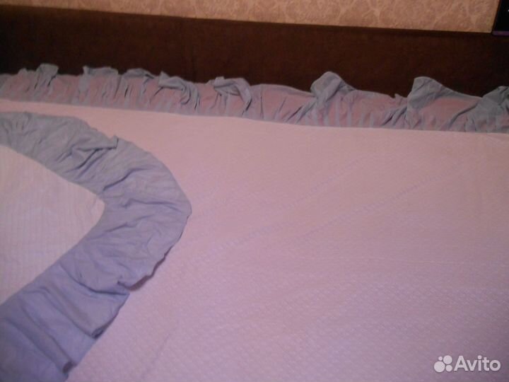 Покрывало на кровать новое