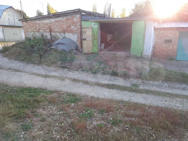 Гараж, > 30 м²