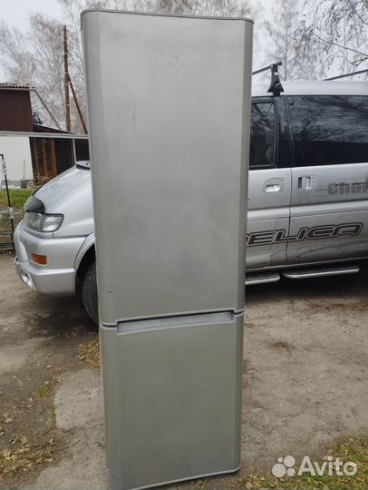 Холодильник