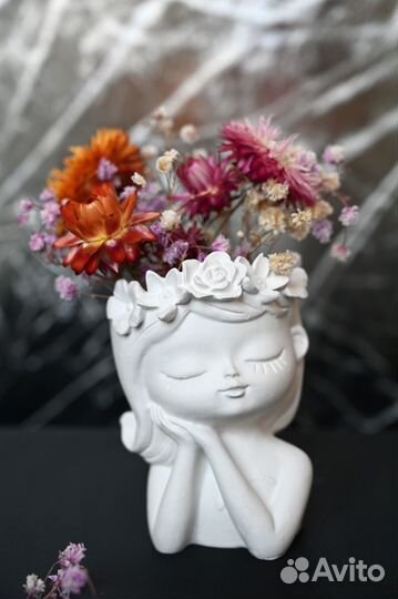 Декоративное кашпо, ваза 