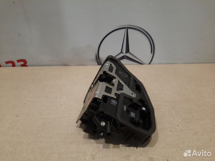 Замок двери передний левый Bmw X1 E84 N46B20BD