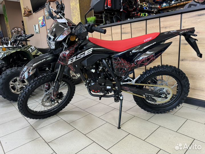 Мотоцикл BSE Z1