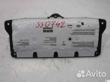 Подушка безопасности колен пассажира