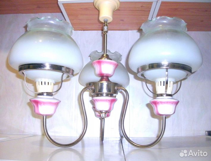 Люстра 3х рожковая и бра