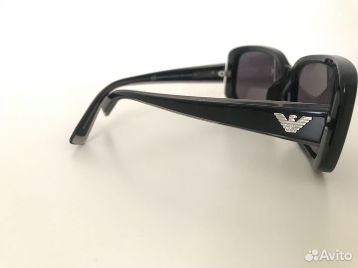 Солнечные очки Emporio Armani