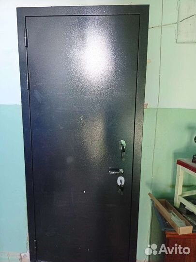 Входные металлические двери со склада