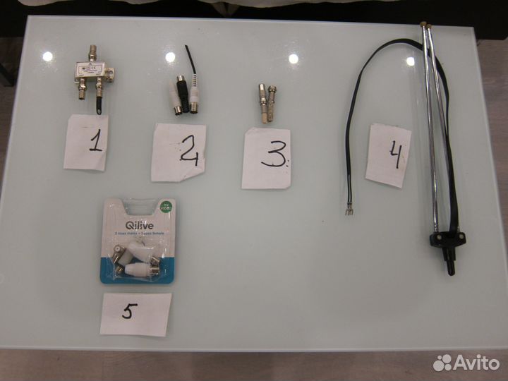 Кабели, штекеры,тройник, антенна(усы) для тв