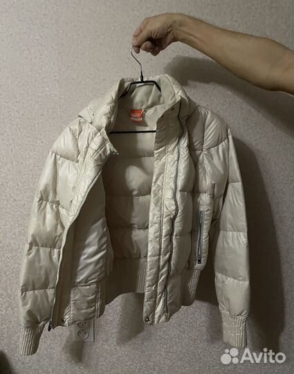 Куртка пуховик женская nike светло-бежевая