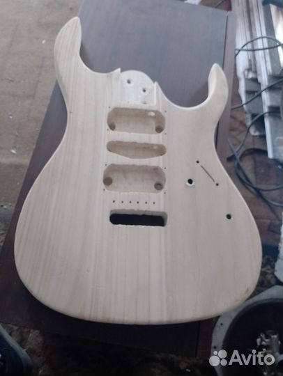 Акустическая гитара