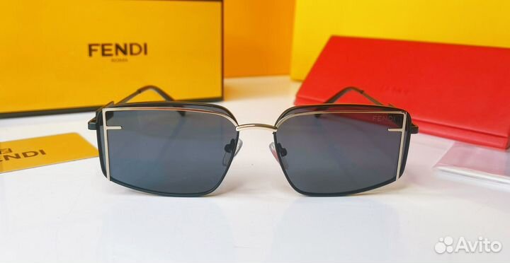 Солнцезащитные очки Fendi 2 цвета