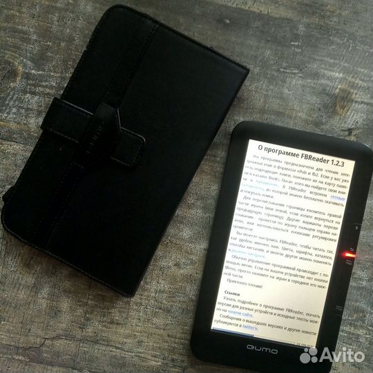 Электронная книга/планшет Qumo Relax