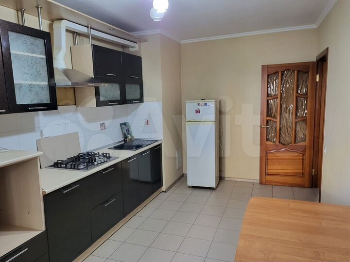 3-к. квартира, 70 м², 1/10 эт.
