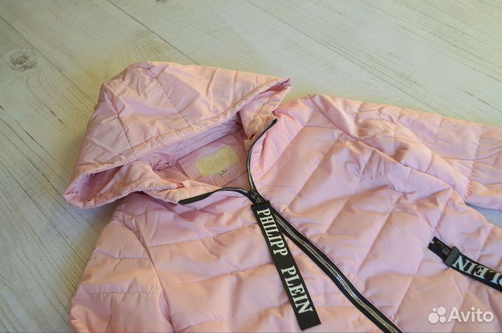 Весенняя розовая куртка, размер S