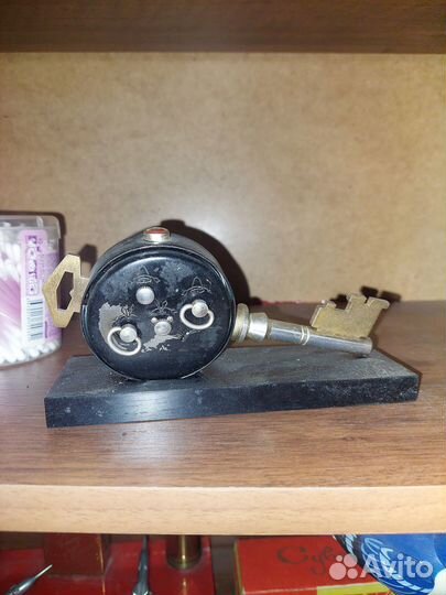 Часы СССР настольные Слава