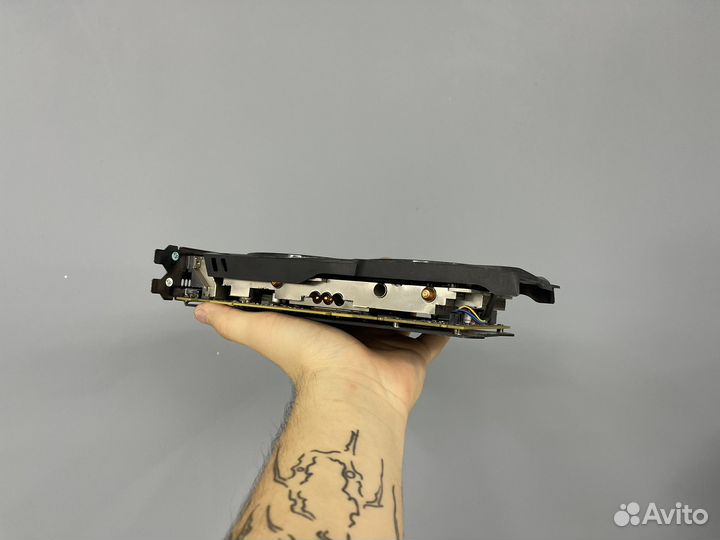 Видеокарта XFX RS XXX OC RX570 4GB идеал