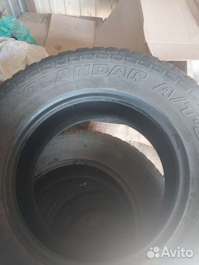 Yokohama Geolandar A/T G015 275/65 R17
