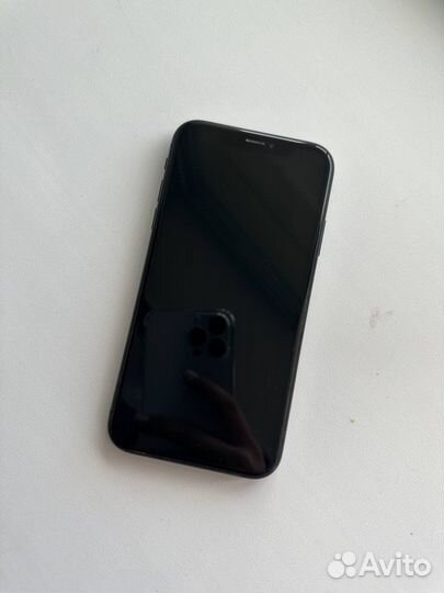 Телефон iPhone XR