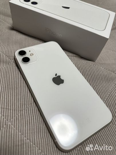Продам iPhone 11 256