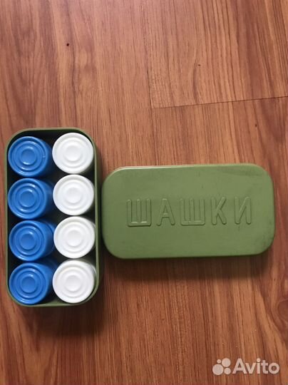 Шашки СССР - пластик (коробка - из карболита)