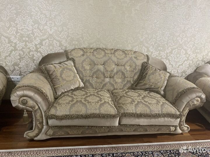 Диван и 2 кресла
