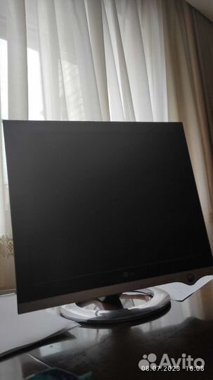 Монитор LG L172B 17 дюймов + мышка + клавиатура