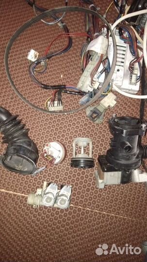 Двигататель, мотор от стиральной машины indesit