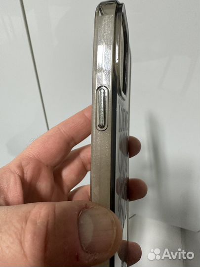 Чехол на iPhone 13 pro max loewe exclusive