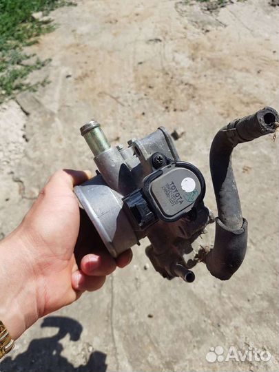 Дроссельная заслонка тойота