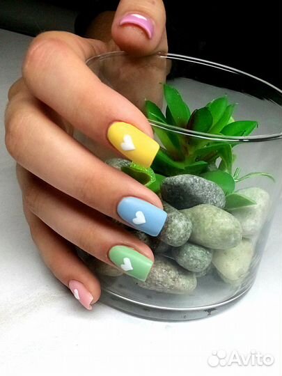 Маникюр,педикюр