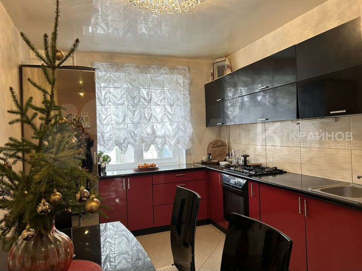 4-к. квартира, 97,4 м², 4/9 эт.