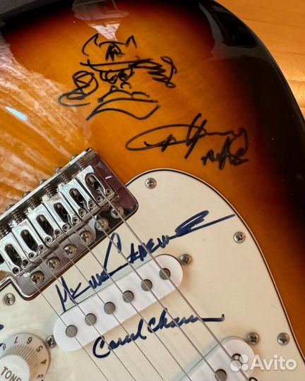 Гитара Squier Fender S автограф Angus Young AC/DC