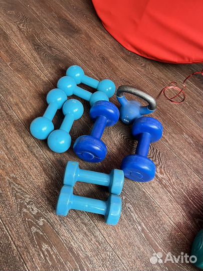 Набор гантелей и гиря