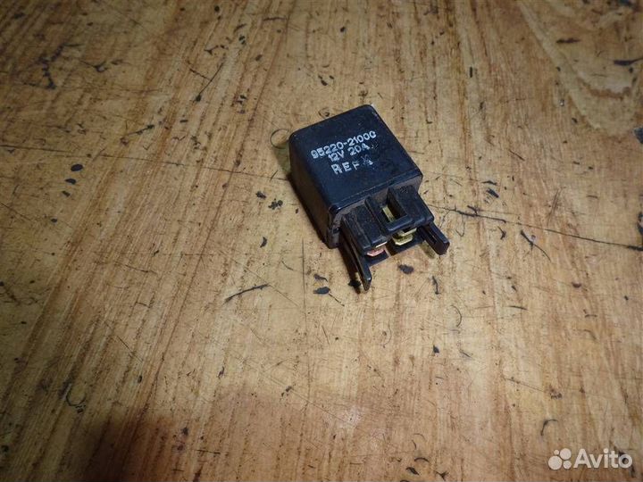 Реле Hyundai Sonata III 1996-1998