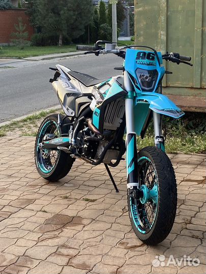 Avantis a6 lux motard