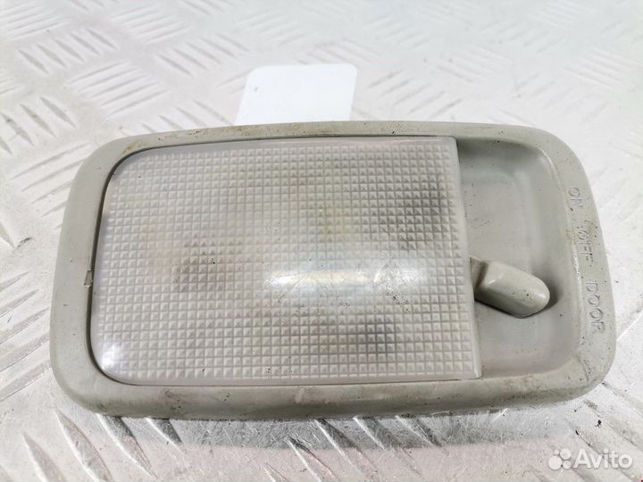 Фонарь салона (плафон) Toyota Hilux 7 2008