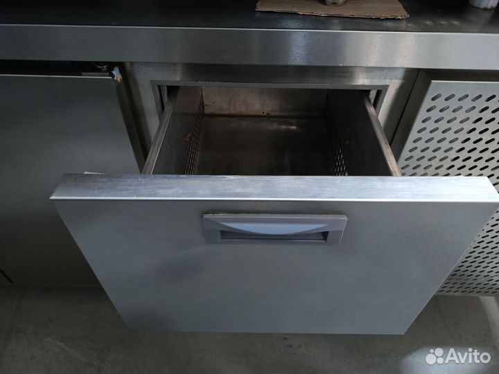 Холодильный стол для пиццы