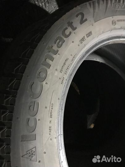 Continental IceContact 2 SUV 255/55 R18