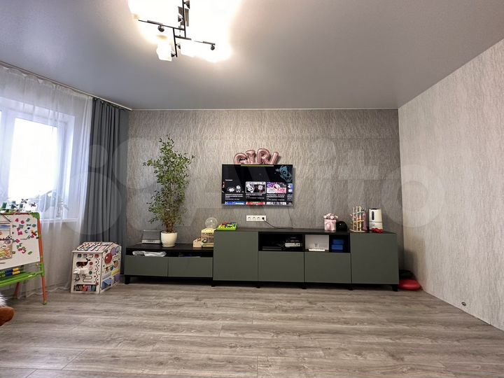 3-к. квартира, 79 м², 16/17 эт.