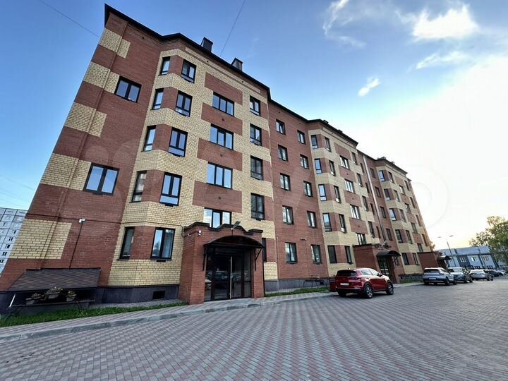 3-к. квартира, 100 м², 5/5 эт.