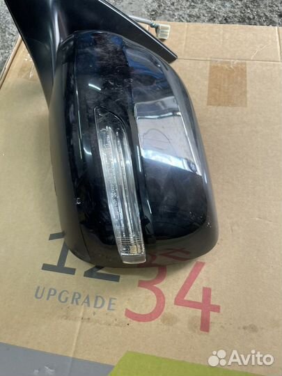 Зеркало левое