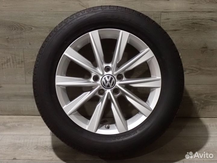 Комплект колес R17 VW Tiguan оригинал лето