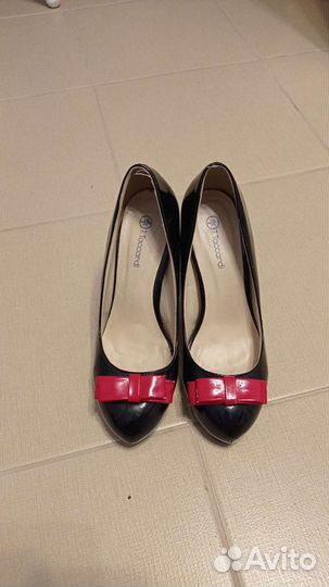 Туфли женские на каблуке 37 р. лакированные Kari
