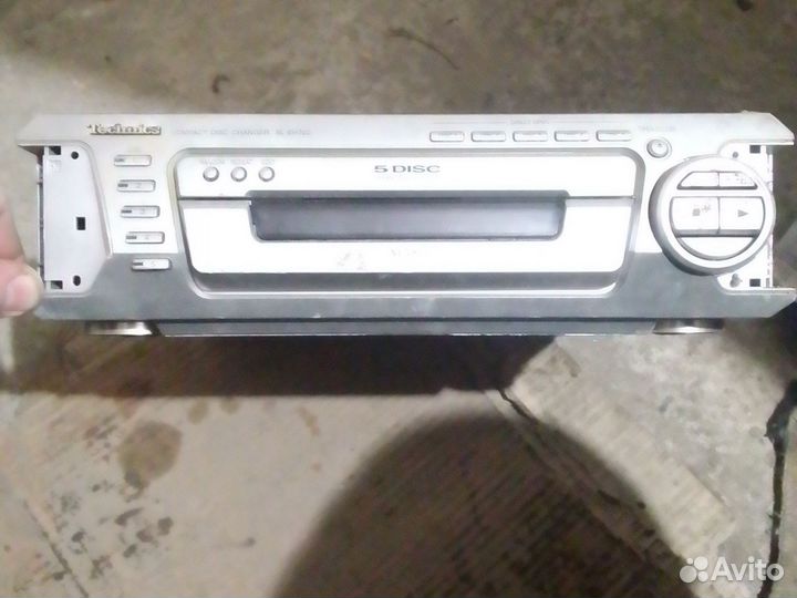 Музыкальный центр 2 штуки