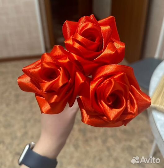 Цветы из атласной лент