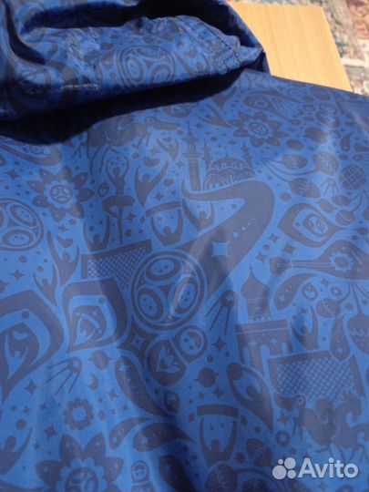 Ветррвка мужская новая