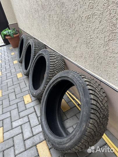 Dunlop SP Winter Ice 03 235/45 R18 98T