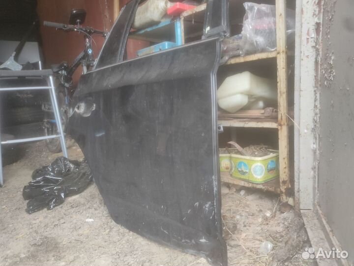 Дверь передняя правая и задняя левая BMW X3 E83